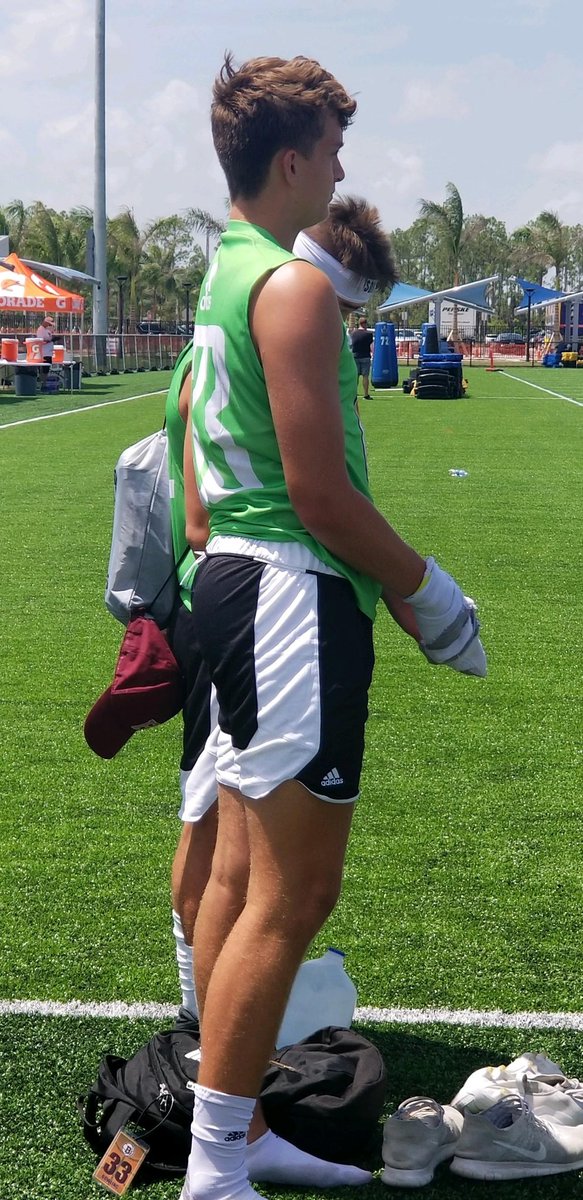 jabray04's tweet image. FBU #topgun TE/WR 6'3 198lbs. 2023 class. @FBUcamp @LauerFBU @jarenbow34 #brebeuffootball