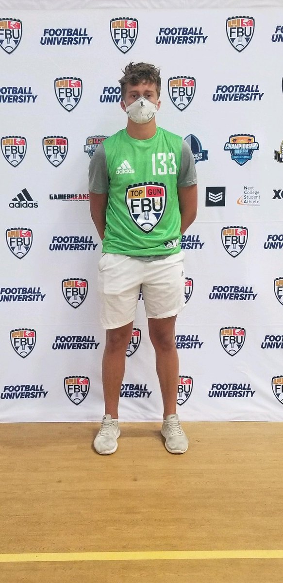 jabray04's tweet image. FBU #topgun TE/WR 6'3 198lbs. 2023 class. @FBUcamp @LauerFBU @jarenbow34 #brebeuffootball