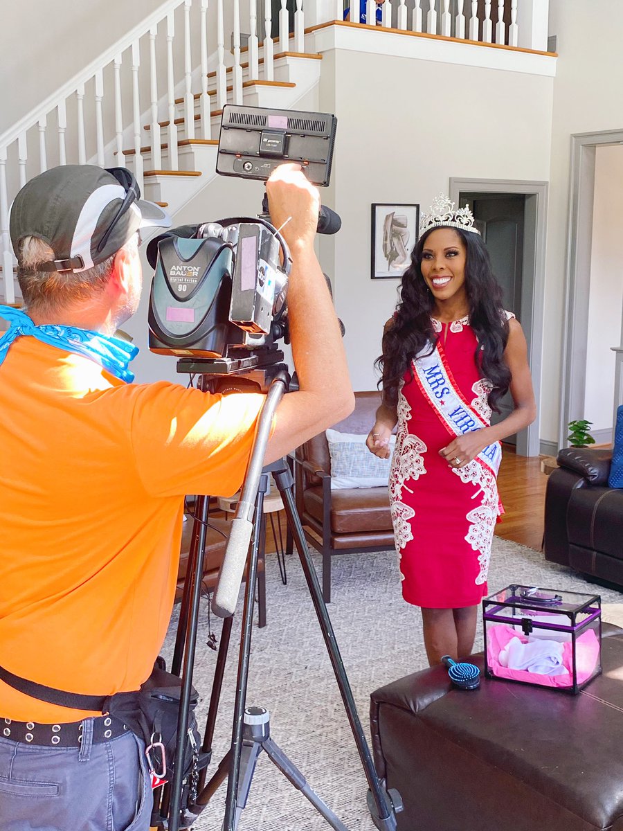 Abc 13 News Wset On Twitter Congratulations Dhomonique A Former Abc 13 Reporter And Anchor Won The Mrs Virginia Competition On Friday Read More Https T Co Ckary6mzpa Https T Co Fvpiqnzmmd