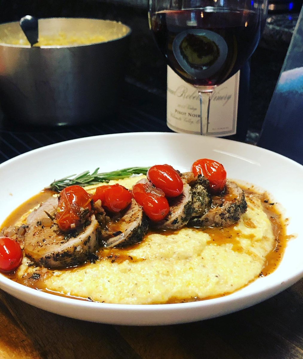 MrChefLobbyist's tweet image. Monday Evening Dinner: Herb Crusted Pork Tenderloin with Red Wine Cherry Tomatoes over Creamy Pecorino Polenta Paired with Samuel Robert 2017 Pinot Noir  #cheflobbyist #dinner #porktenderloin #cherry #tomatoes #rosemary #shallots #polenta #pecorino #music #recordplayer #wine