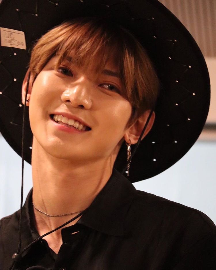  @babeykwannie the absolute big brain you have ulting yeosang  you have always been so kind to me and i really appreciate that and i promise i haven’t forgotten about the GA i just have been really not well lately and i’m so sorry about that but i really appreciate you