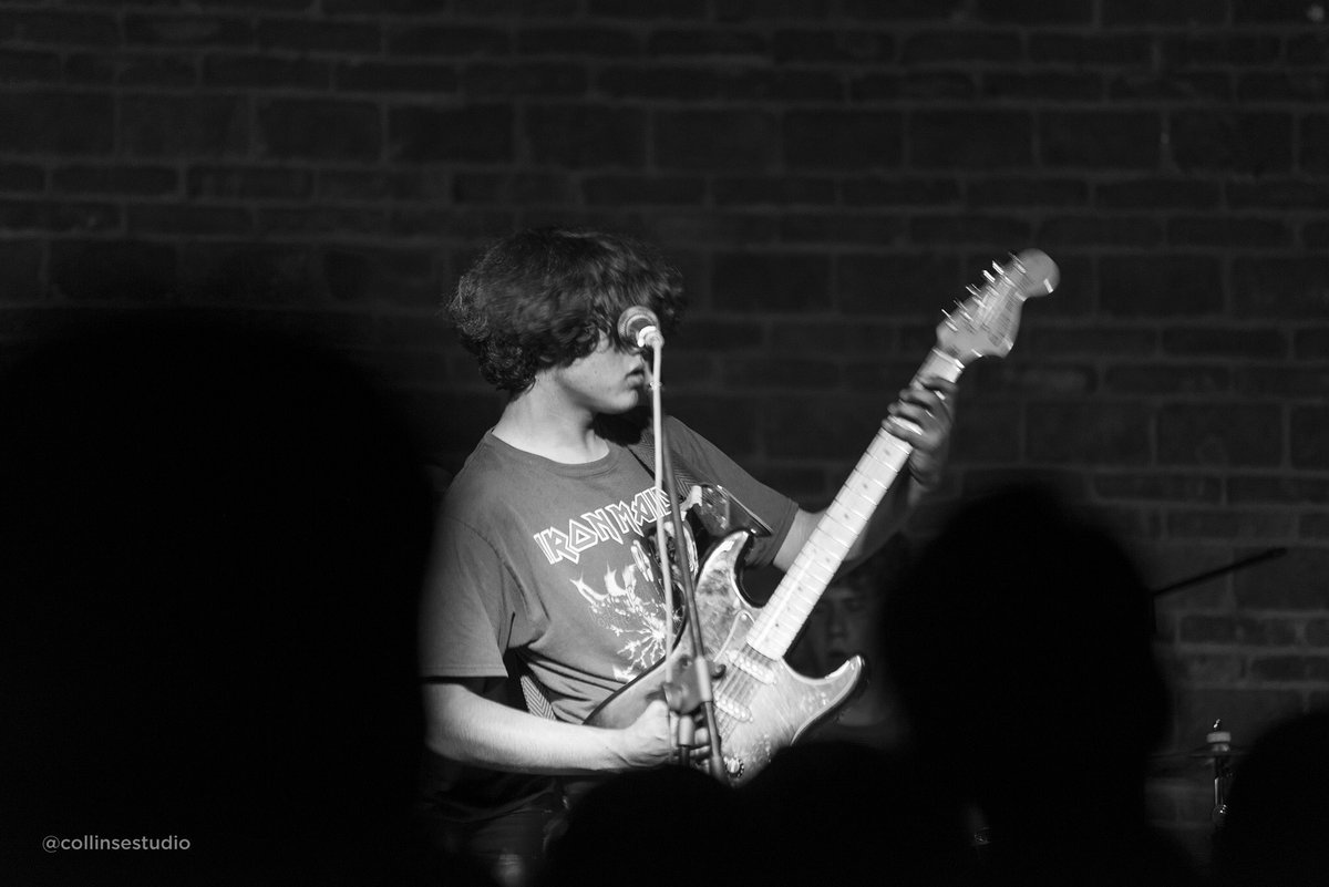 CollinsEstudio's tweet photo. @Duck_Fizz para conmemorar el #DiaMundialDelRock
#fotografia #collinsestudio #Musica #RockDay #photographer #collins #fotografo #duckfizz #EnVivo https://t.co/k0nfELWMiP