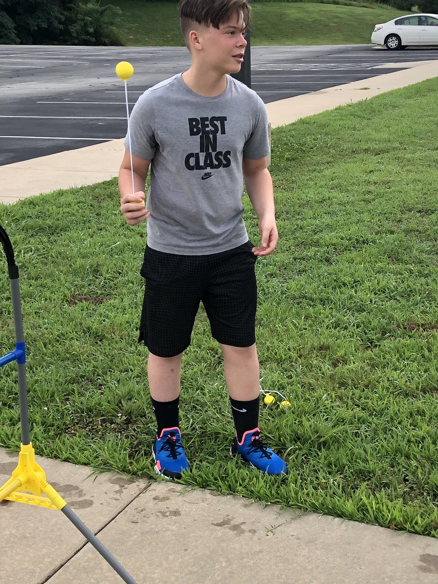 anderson_middle's tweet photo. Such a fun first day of Summer School at AMS! We loved getting to finally hang w/ student’s that we have missed so much. Great classroom instruction, fun activities, awesome food, and prizes. It was the perfect day. We can’t wait to do it all again tomorrow!! #Redbirdfamily https://t.co/2hHHTjLU3H