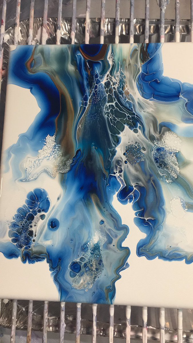 pourraine's tweet photo. Love ❤️ the Prussian blue from winsor &amp; newton. #fluidart #paintpouring #dutchpour #prussianblue https://t.co/qO3cWr6NJD
