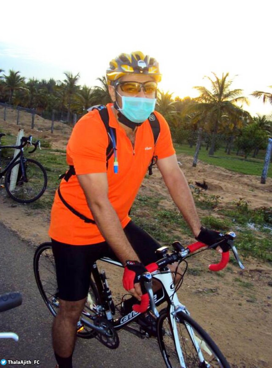 ThalaAjith_FC's tweet photo. Guess Who..? 😉

#Valimai https://t.co/txU9hyiGK2