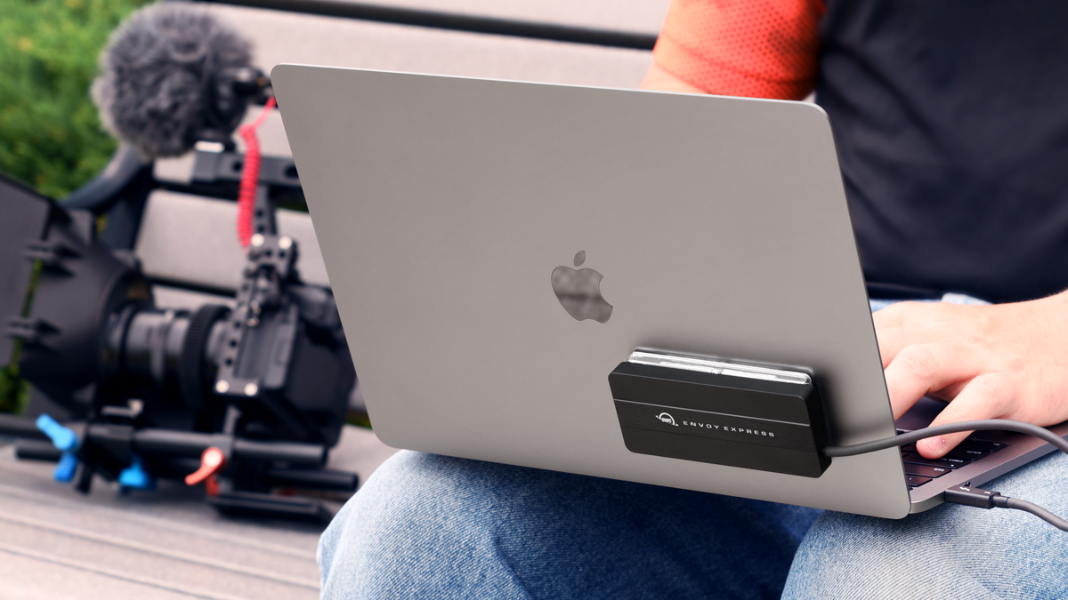 PoweredbyOWC's tweet photo. Introducing the OWC Envoy Express the world’s first thunderbolt™ certified bus-powered ‘add your own drive’ enclosure.

Pre-Order yours Today: https://t.co/rc183bRc9B https://t.co/7m7zD1veMv