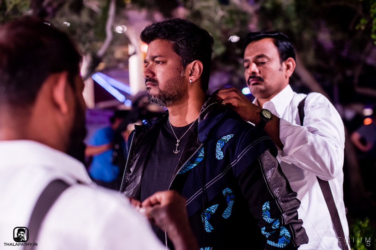 seenudeee1's tweet photo. Gud mrg frds 😊😍

#Master

Pls support @VijayFans_UK

UK tamil Guys 👆

@jayakumar631 @KannanVfc13  @Master_pavi2 @ItsDylan_Dj @priyo_vijay
@Itz_Sumiii @Padmanavijay2 @TamilLoveValli @Haneesh_virat
@rasiganmaster @Madhu_Angel_
@itz_satheesh1 @farookmsp3
 https://t.co/xF1PY6SYzN