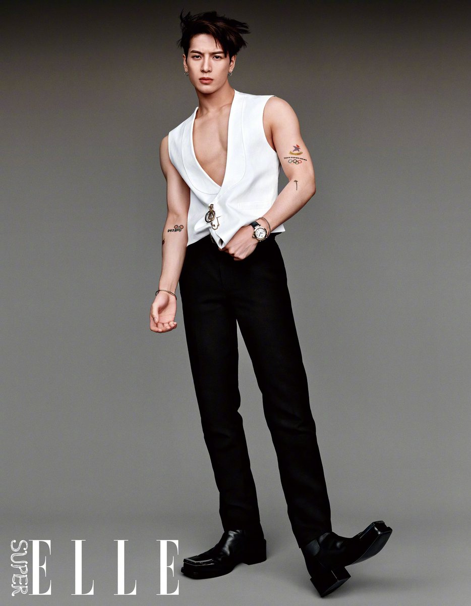 JacksonWGlobal's tweet photo. [MAGAZINE] 200714 SuperELLE (1/4)

SuperELLE releases HD pictures of Jackson's photoshoot!

#JacksonWang #王嘉尔 #잭슨 #TEAMWANG #GOT7 @JacksonWang852 https://t.co/QxDL36ExmU