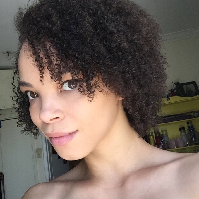 As a mixed girl growing up I always styled my hair different ways. Bleaching, dyeing, flat ironing, and<a href="/tag/tbt"class="tags"><span>#tbt</span></a>