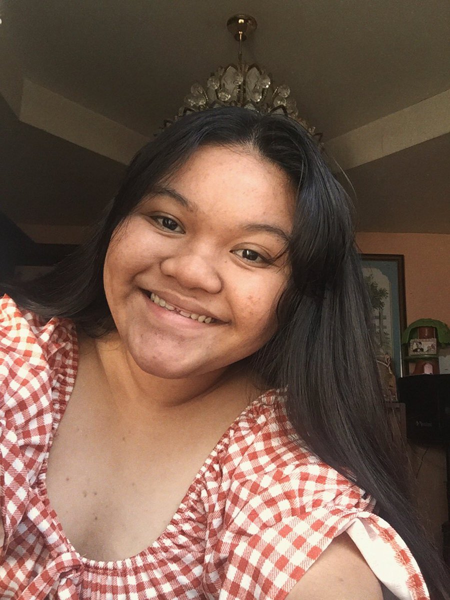 xndranicole's tweet photo. embrace ur flaws 🧚🏼‍♀️ https://t.co/8ezDv81JW9