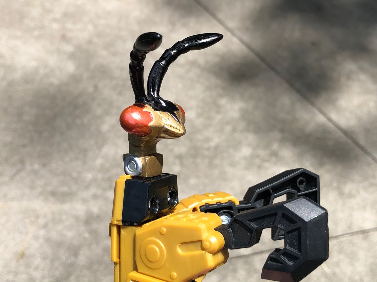 ZordBuilder's tweet photo. How about that real #MantisZord from #PowerRangersBeastMorphers ?
#Hasbro could have done this, right?
#BeastMorphers #PowerRangers #WreckerZord #GoldRanger #Zord #Zords #CustomZord #CustomFigure
#特命戦隊ゴーバスターズ #ニチアサフィギュア改造部 #nitiasa #BC04 #BEET https://t.co/eVLW7GORgG