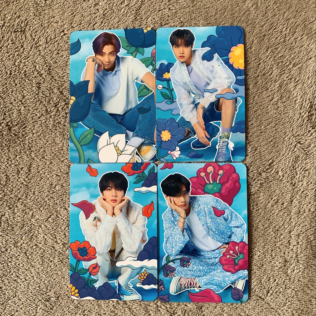 I9972l8's tweet photo. BTS交換 BTSトレカ交換

求 マンネライン  グク優先 (V→JK)
譲 画像のもの
    ヒョンラインミニフォトおつけ出来ます。

条件が合う方おられましたらリプ、DMお願いします🙇‍♀️

#btsトレカ交換 
#BTS交換 
#MAP_OF_THE_SOUL_7_THE_JOURNEY https://t.co/QxL5y12EOS