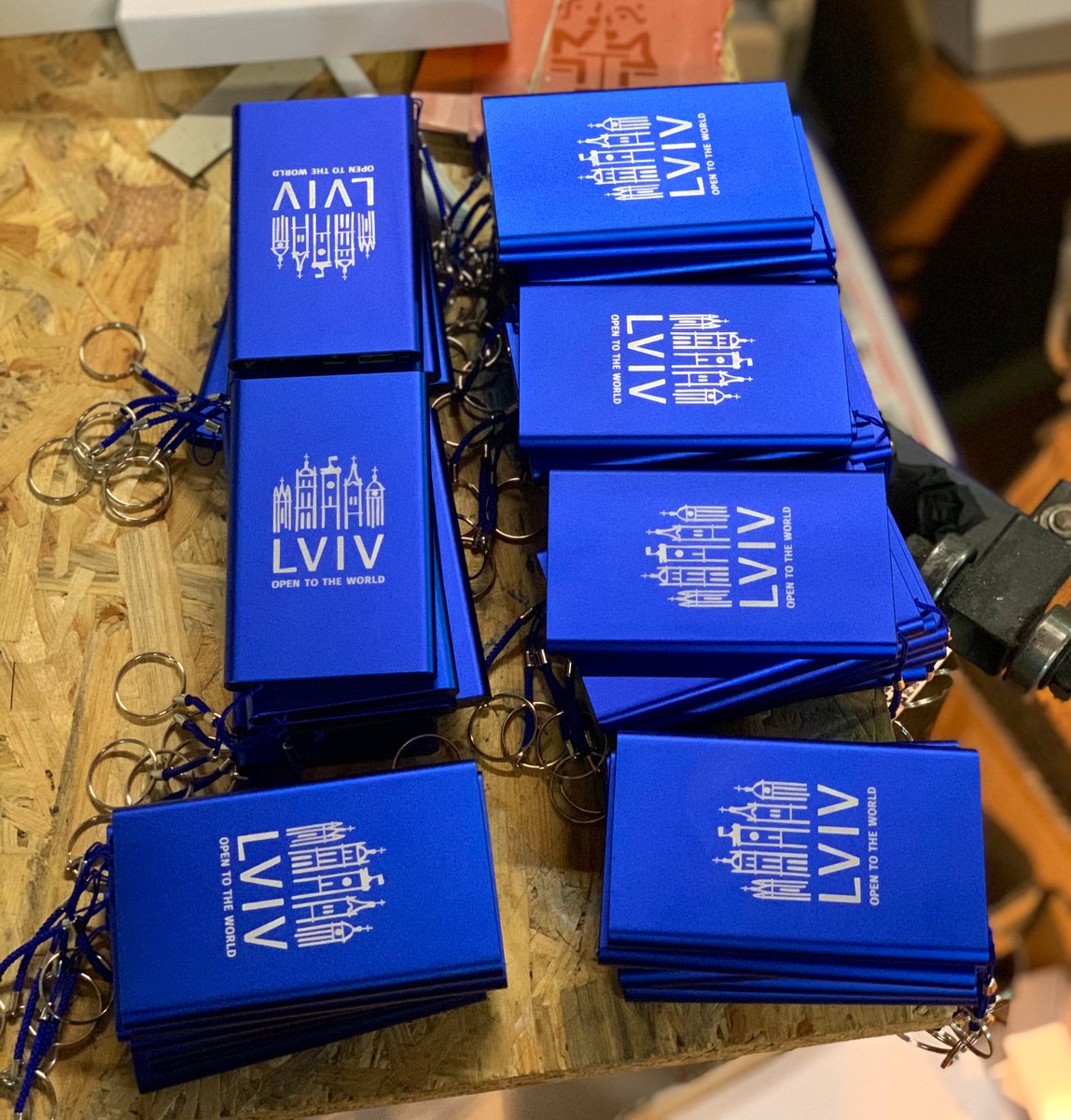 MiniZavod's tweet image. Павербанки з вашим лого.

Потрібна, корисна річ, яка завжди з собою.
Завжди нагадуватиме про вас ⚡️