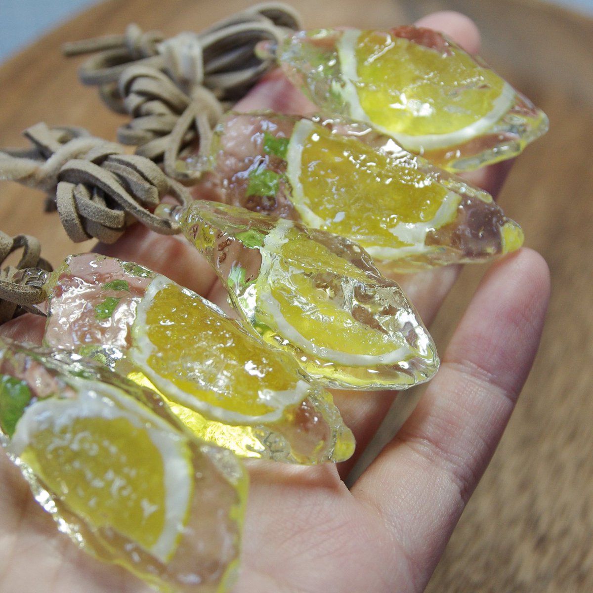 mai_jiru's tweet photo. 7時半にガーデンピンク特玉とアイスロックレモン販売開始します🍋 https://t.co/ZdY24kgd2w