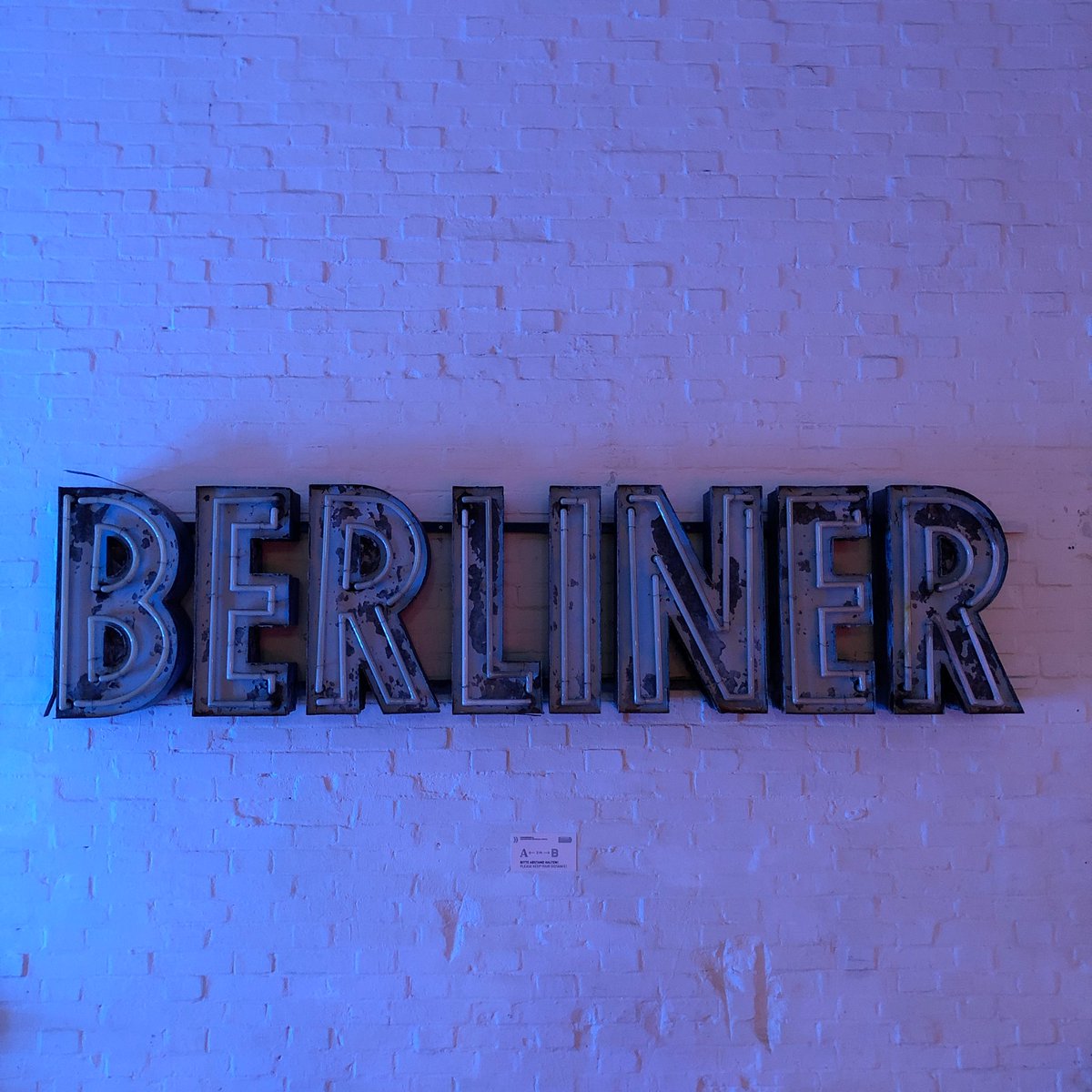 typoalp's tweet photo. @BM_Berlin #buchstabenmuseum #berlin #typography #typographydesign #graphicdesign #leuchtschriften #lettersign #lettersigns #berlin https://t.co/1gLQwhIBmj