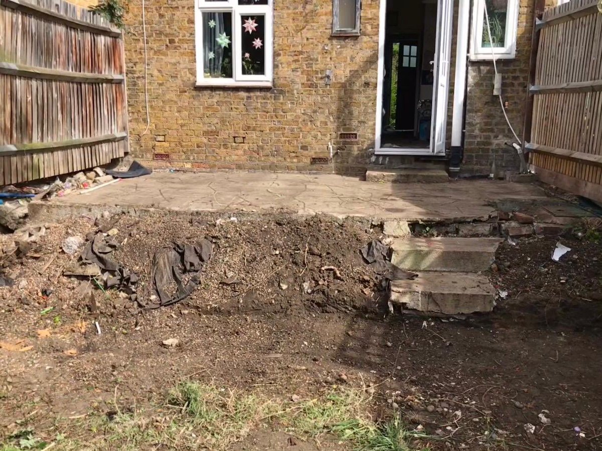 CJLandscapes's tweet image. Framework being built on our decking project in Walthamstow, East London. More photos to follow #Decking #DeckingInstaller #EastLondon