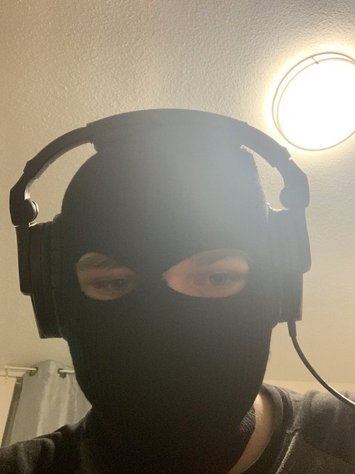 good morning twitter happy death stranding launch day https://t.co/UzBz9EIEi8<a href="/tag/quarantine"class="tags"><span>#quarantine</span></a>