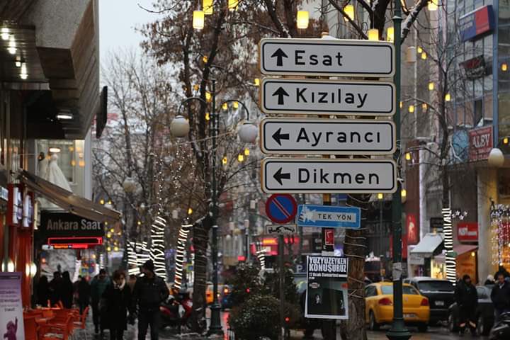 ankbey06_'s tweet photo. Sokakların denize çıkmasa da bir başka güzelsin #Ankara https://t.co/8hzYrGgxWp