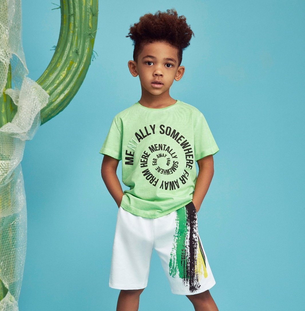 Trend ve havalı parçaların sağladığı güçlü görünümlerle yaz çok enerjik geçecek! #bgstore #bgstoreshop #modaninyasiyok #yenisezon #çocukgiyim #fashion #ss20 #indirim