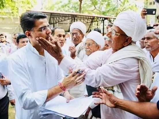 Ps1412629593's tweet photo. Never support @INCIndia, but still there were leader like @SachinPilot, who work really hard for the people of RAJASTHAN, 
@INCIndia will never stand again in Rajasthan
Sad about pilot
#पप्पू_गद्दार_है 
#Sachin_pilot 
#Sachin_RajasthanKaPilot 
#सचिन_पायलट https://t.co/1Yw6Z8jGtL
