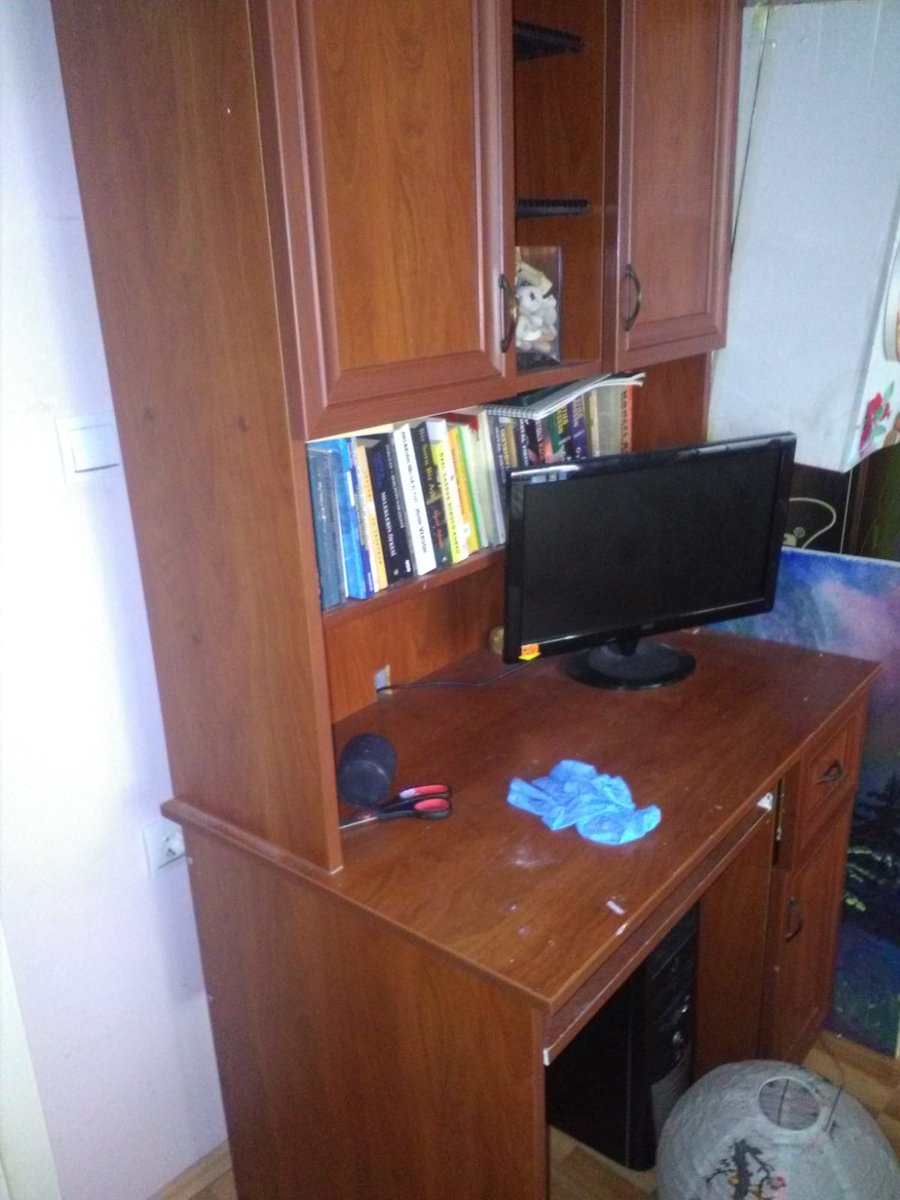 Merhaba, bir komşumuzun evinde ihtiyaç fazlası eşyalar varmış. Fotoğraflarını aşağıda paylaşıyoruz. Buzdolabı, çamaşır makinası, masa, dolap, koltuk gibi. 

Bunları değerlendirmek, kullanmak isteyen komşularımızdan haber bekliyoruz.