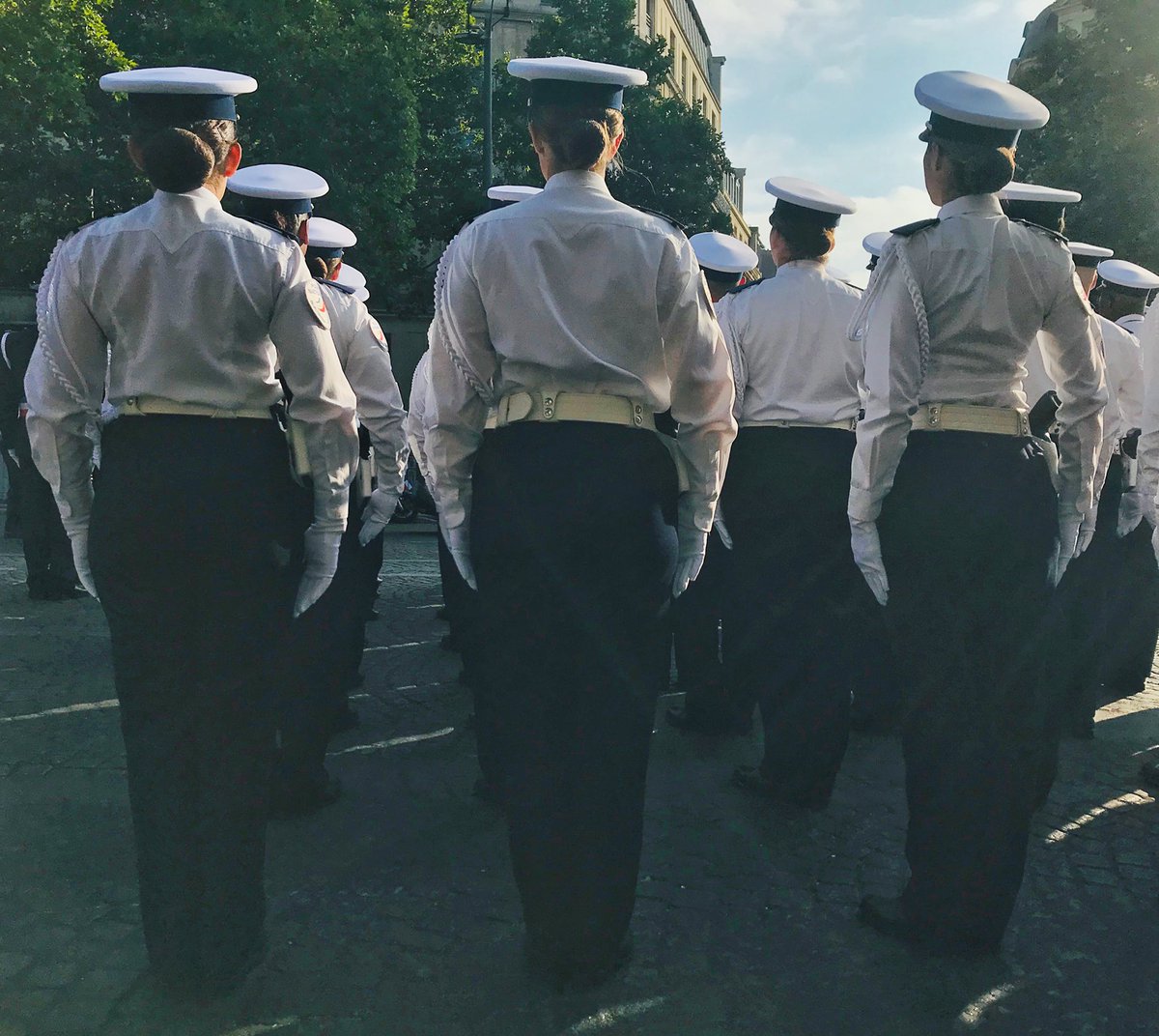 Il y a 1 an jour pour jour on descendait la plus belle avenue du monde en bleu et rouge 🇫🇷 [#14juillet] #fierténationale #policenationale