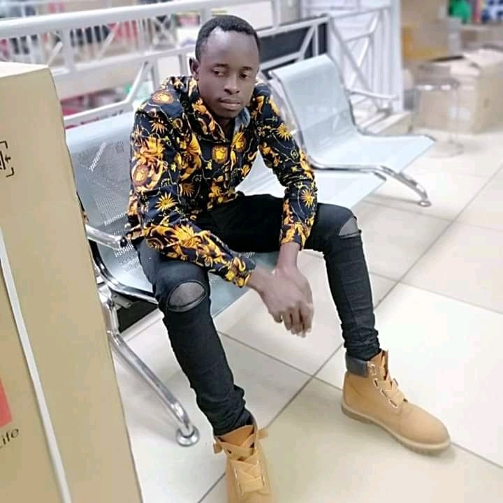 vanprezz's tweet image. Happy Birthday Bro Marcus Jose