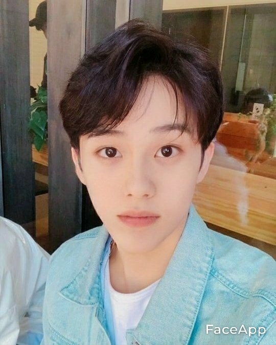 flax_green's tweet photo. Пишу Марку из @NCTsmtown_127 
 !! Ты только посмотри , какими красавчиками были бы наши дети ... Позвони мне , сделаем коллаб 🤡
.
.
#NCT127 #NCT #nctmarkcollabwithme https://t.co/YHzh6ETNkv