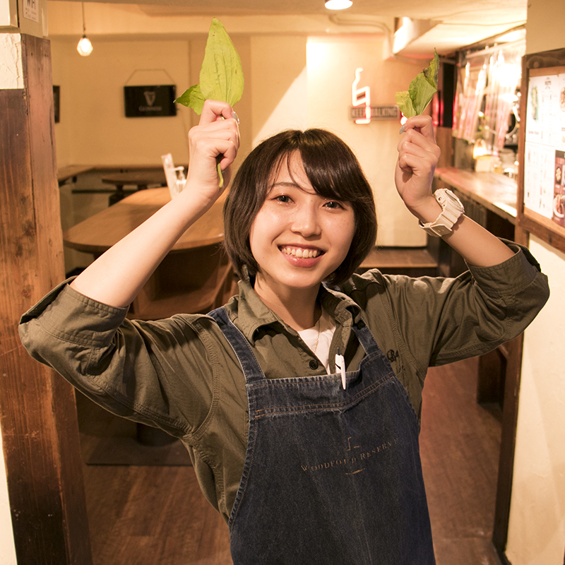 GINZA300BAR's tweet photo. #銀座300BAR　ではグループ会社が直営する #東北牧場 から新鮮な無農薬野菜、無農薬ミント、野草が届けられます。特におススメなのは #モヒート ！残留農薬ゼロのミントをたっぷり使っていて、すっきりとした味わいでこの季節にピッタリです！是非お試しください！

#300bar #ginza300bar #銀座300bar https://t.co/SCz4UeZzmF