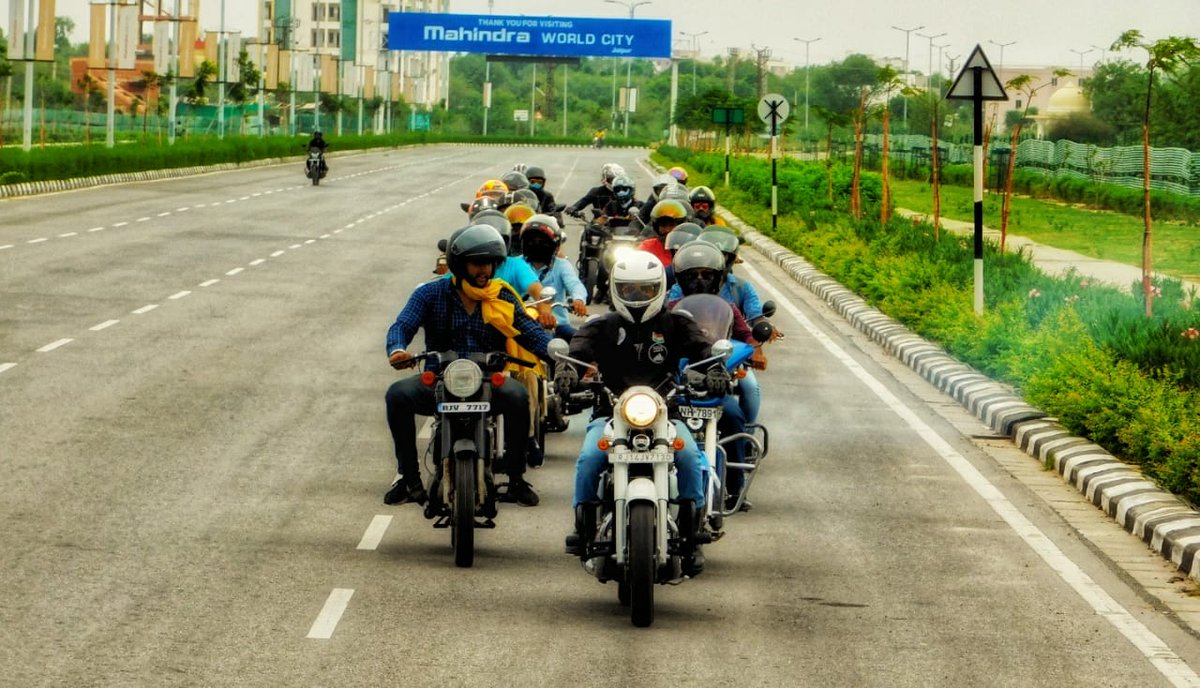 maddydude7's tweet photo. 18th International Jawa Day 2020 celebration RJYC
#ijd2020 #jawaday2020 @jawamotorcycles @ClubRjyc @officialbjymc @YezdiJawaClub @YjocS @Jdcjawa @Jdcjawa @JawaRidersClub @hemanzhu @UrvashiPatole 

@ManishRjyc 👌👌👌❤️❤️❤️ https://t.co/fUYOWzTwJU