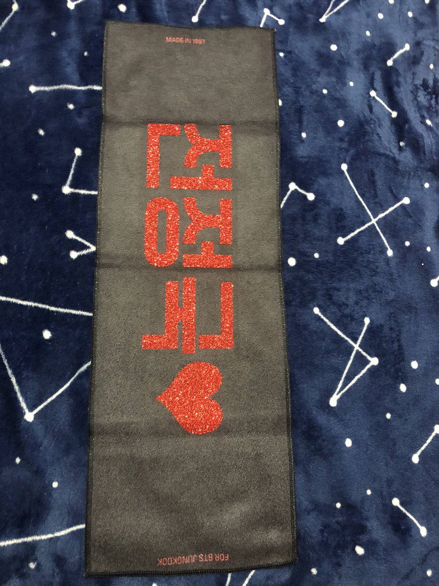 HonlyJ's tweet photo. สลกจองกุก 250 ทั้งเซ็ตค่ะ 
ค่าส่ง 30/50 #ตลาดนัดรถไฟบังทัน #ตลาดนัดBTS #ปล่อยของสะสมบังทัน #ไว้ขายของห้ามรีวิวโว้ยย  #BTS #ARMY https://t.co/ZxFrwyGZDx