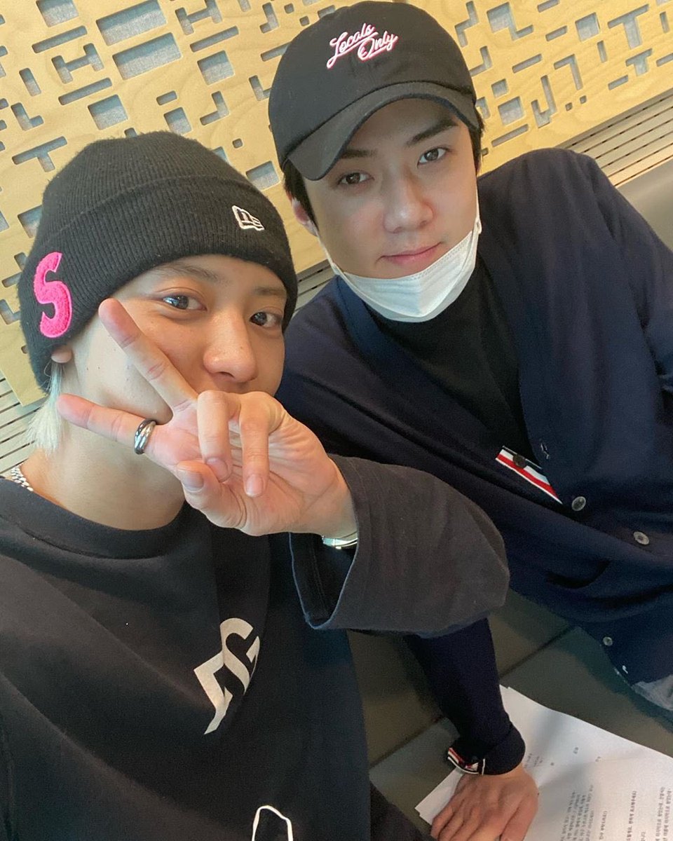 knockknock0408's tweet photo. EXO-SC
@weareoneEXO https://t.co/4nMbt4rjNb