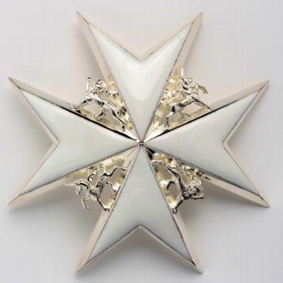 SourceVosj's tweet photo. The beautiful star of a #KnightofGrace or #DameofGrace of the #OrderofStJohn!
#NewProfilePic https://t.co/Wk1hmfO103