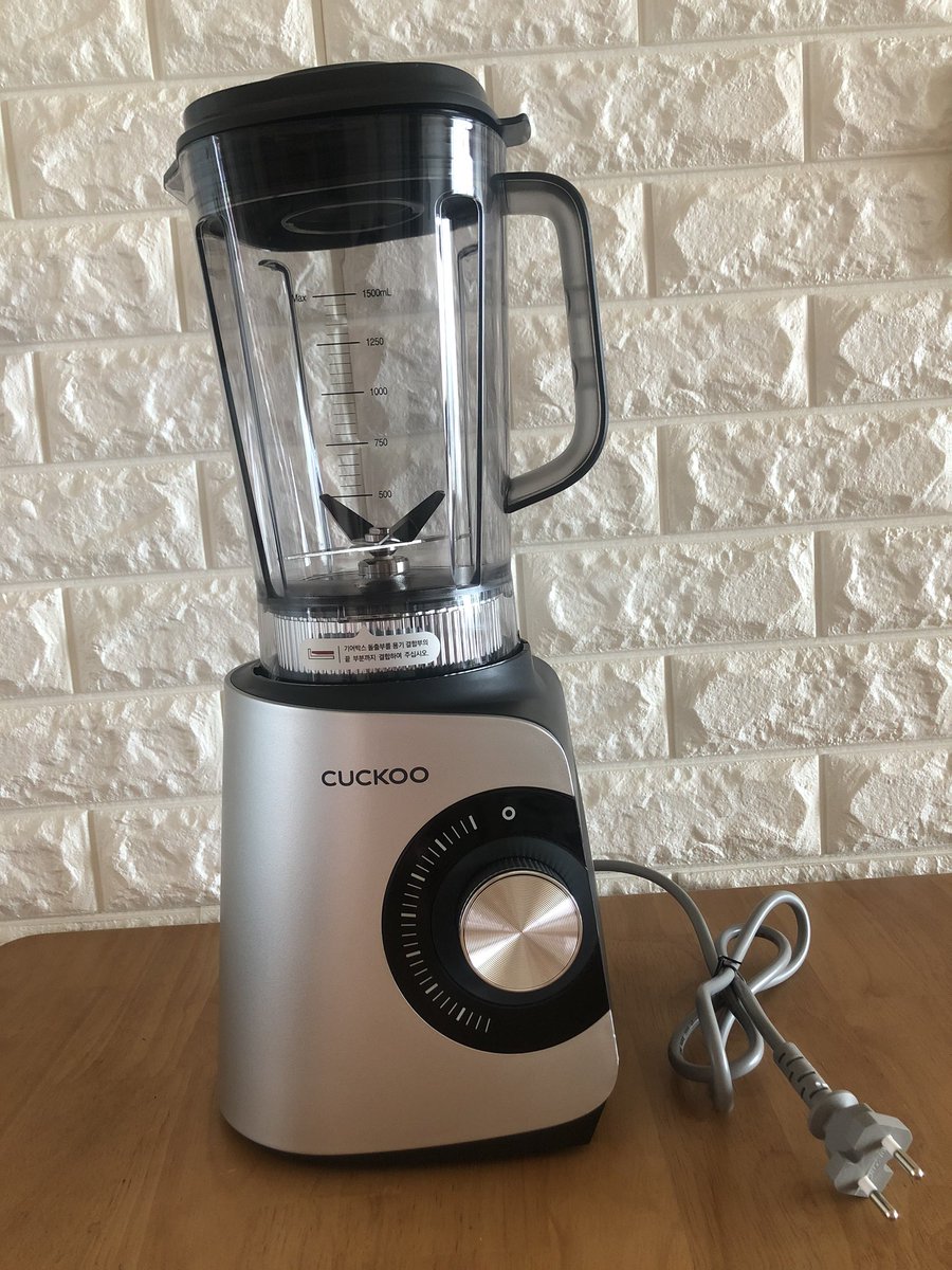 𖤐유민𖤐 tweet media