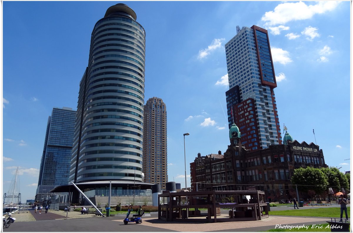 AlblasEric's tweet photo. #goedemorgen (nieuwe)volgers het is dinsdag 14 juli 2020. Uitzicht op de Wilhelminapier je ziet #De_Hef, #De_Rotterdam, #World_Port_Center,#New_Orealans, #Montevideo, #Hotel_New_York, #Lost_Luggage_Depot en mijn #Scootmobiel. Fijne Dag &amp; Groet van Eric ! https://t.co/RKKq1e0EQ1