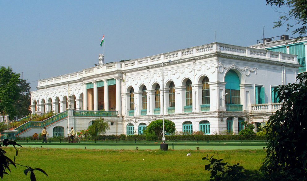 6n. She had made huge charity to the Imperial library, now the National Library of India and the Hindu College, now the Presidency University.