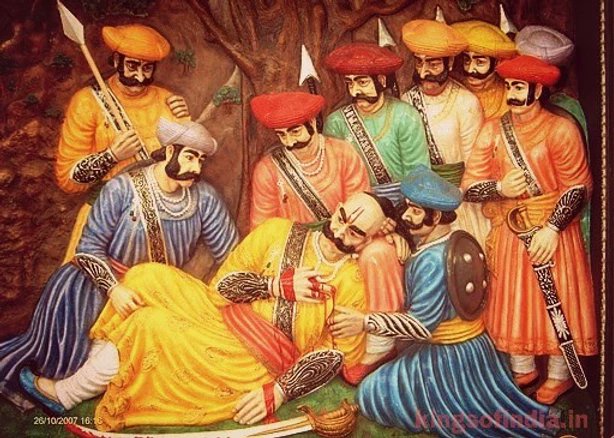 Baji Prabhu was fatally wounded and died. The dying hero was however jubilant.Having made his way to Vishalgadh, Rango Narayan Orpe switched sides and the combined Maratha forces easily surprised and routed the ill-prepared Moghul garrison
