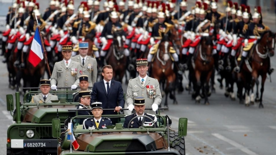 bel_ger's tweet photo. Heureuse " Fête nationale" à mes amis français et aux https://t.co/zgQuAtLQ6S de France ! 
#14Juillet #France #EMarcon2020 #Bastille1789 #ViveLaFrance 🥂🥳🇨🇵🇪🇺 https://t.co/8t2PJFMub2
