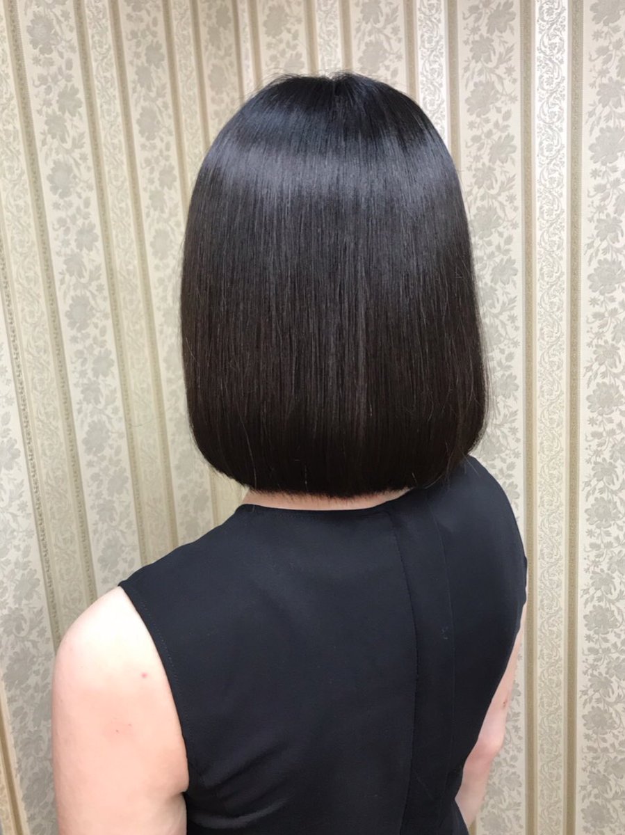 ট ইট র シャンテグラム ヘアスタイル紹介 重めのストレートボブに 両サイド内側にポイントでダークブルーを入れました 表面から見えない さりげない感じがお好きなお客様におすすめです ট ইট র シャンテグラム ヘアスタイル紹介 重めのストレートボブに 両サイド内側にポイントでダークブルーを入れました 表面から見えない さりげない感じがお好きなお客様におすすめです