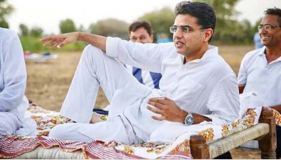 ChTazeemGujjar3's tweet photo. राजस्थान का युवा किसके साथ हैं बताओ 

1. सचिन पायलट          2. अशोक गहलोत
        #रिट्वीट                     #लाइक https://t.co/JwgJupXFdu
