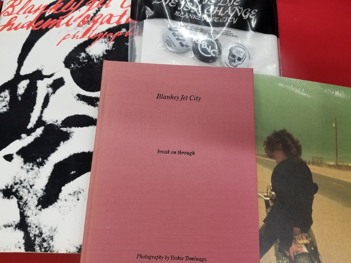 Trio 中野trio2サブカル Blankeyjetcity 浅井健一 さん 照井利幸 さん 中村達也 さん 写真集 パンフレット各種が入荷しました コーナーでは他にも 関連の入荷品を販売中です 買取も募集しています 中野ブロードウェイ