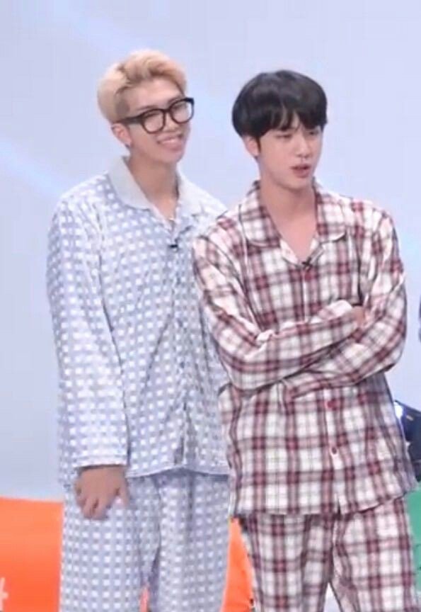 when they're in the talking about the 'kids' mode  #namjin