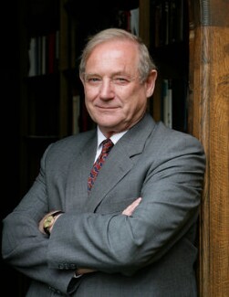 Also of interest at Oxford:Sir Colin Lucas1973-90 Tutor Modern History, Balliol1994-01 Master of Balliol1997-04 VC of Oxford2004-09 Warden of Rhodes House responsible for running Rhodes ScholarshipsLucas is:• Godfather of UK PM Boris Johnson• in Ghislaine's Black Book