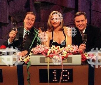 #OTD in 1980, a 7pm ritual began. Our TV’s were turned on to see the ultimate battle of the minds. 21 years, 4610 episodes, over $65 million worth in cash and prizes won. Happy 40th Anniversary to Sale of the Century! @Channel9 @TelevisionAU #SaleOfTheCentury #SOTC 💵🎊📺