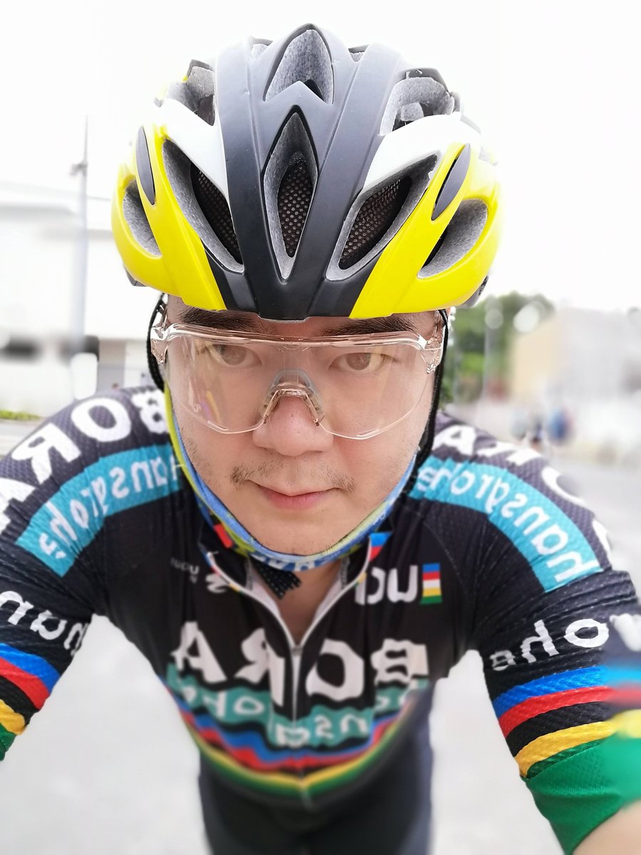 hello Twitter! am back .