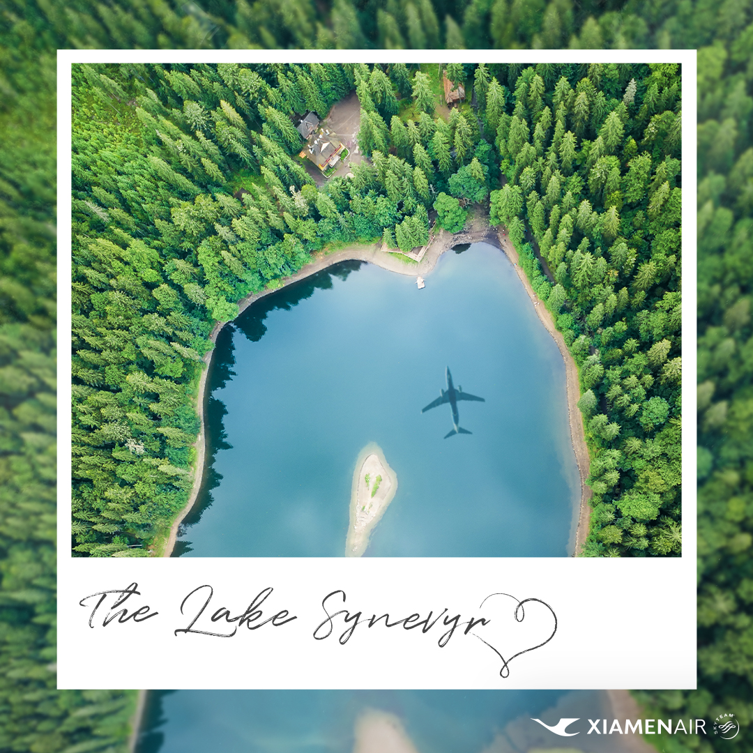 XiamenAirlines's tweet photo. When the upcoming August fiery summer air drives you away from crowded areas. Where do you want to go to avoid such scorching days?✈

#lakesynevyr or #batucavetemples https://t.co/GcIPwXkz7o