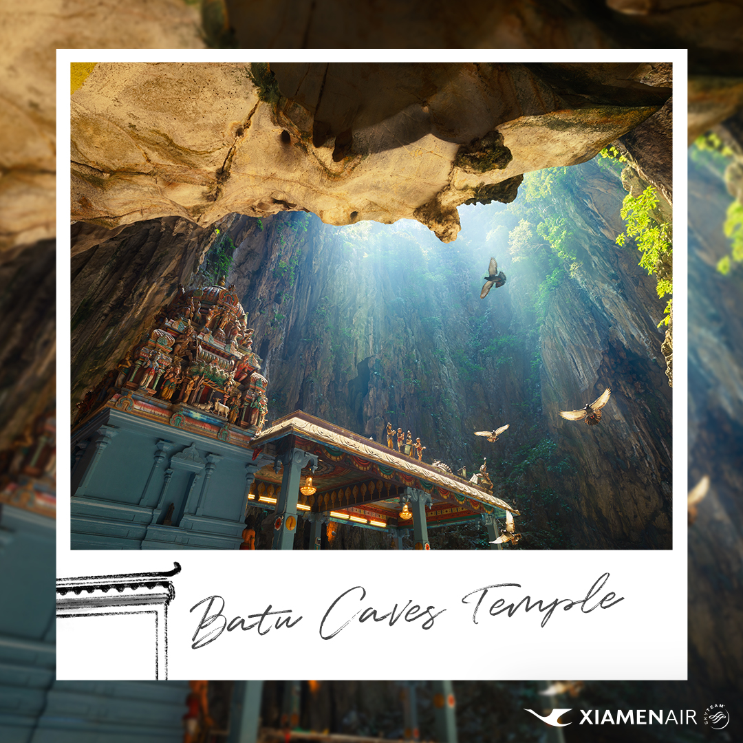 XiamenAirlines's tweet photo. When the upcoming August fiery summer air drives you away from crowded areas. Where do you want to go to avoid such scorching days?✈

#lakesynevyr or #batucavetemples https://t.co/GcIPwXkz7o