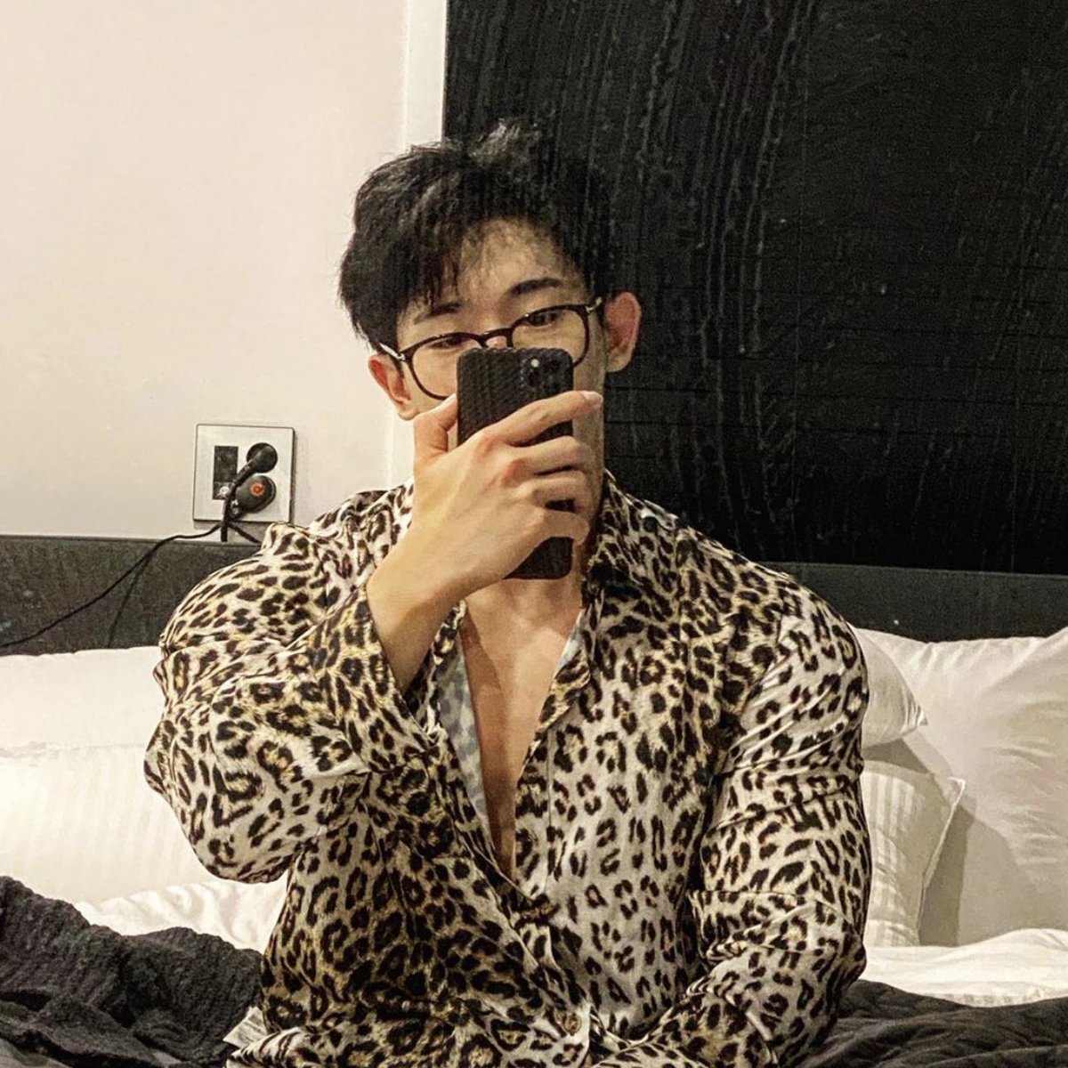 WONHO_GLOBAL's tweet photo. [WONHO INSTAGRAM UPDATE]

200714

“Bed #DailyLife”

@official__wonho
#WONHO #원호 https://t.co/V5mcTPKFeb