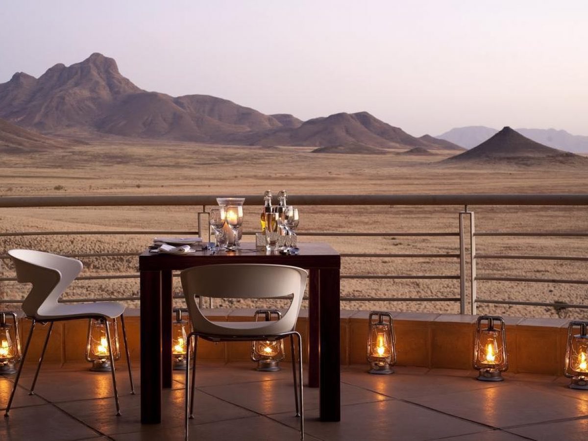 14) En Namibie, leurs déserts sont magnifiques ils offrent une autre sorte de vue