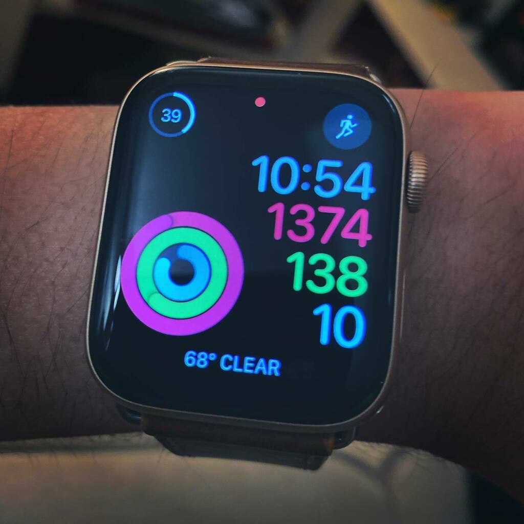 RealAndySilver's tweet photo. 1374 Calorías quemadas en ejercicio hoy para un total de más de 3100.
Quiero dejar esta foto acá para recordarme en el futuro (por si llego a fallar) que si lo puedo hacer. Muchas gracias también por las sentadillas que me ponen a hacer mis viewers duran… https://t.co/qkWiggWIYP https://t.co/4qqEpzMDkh